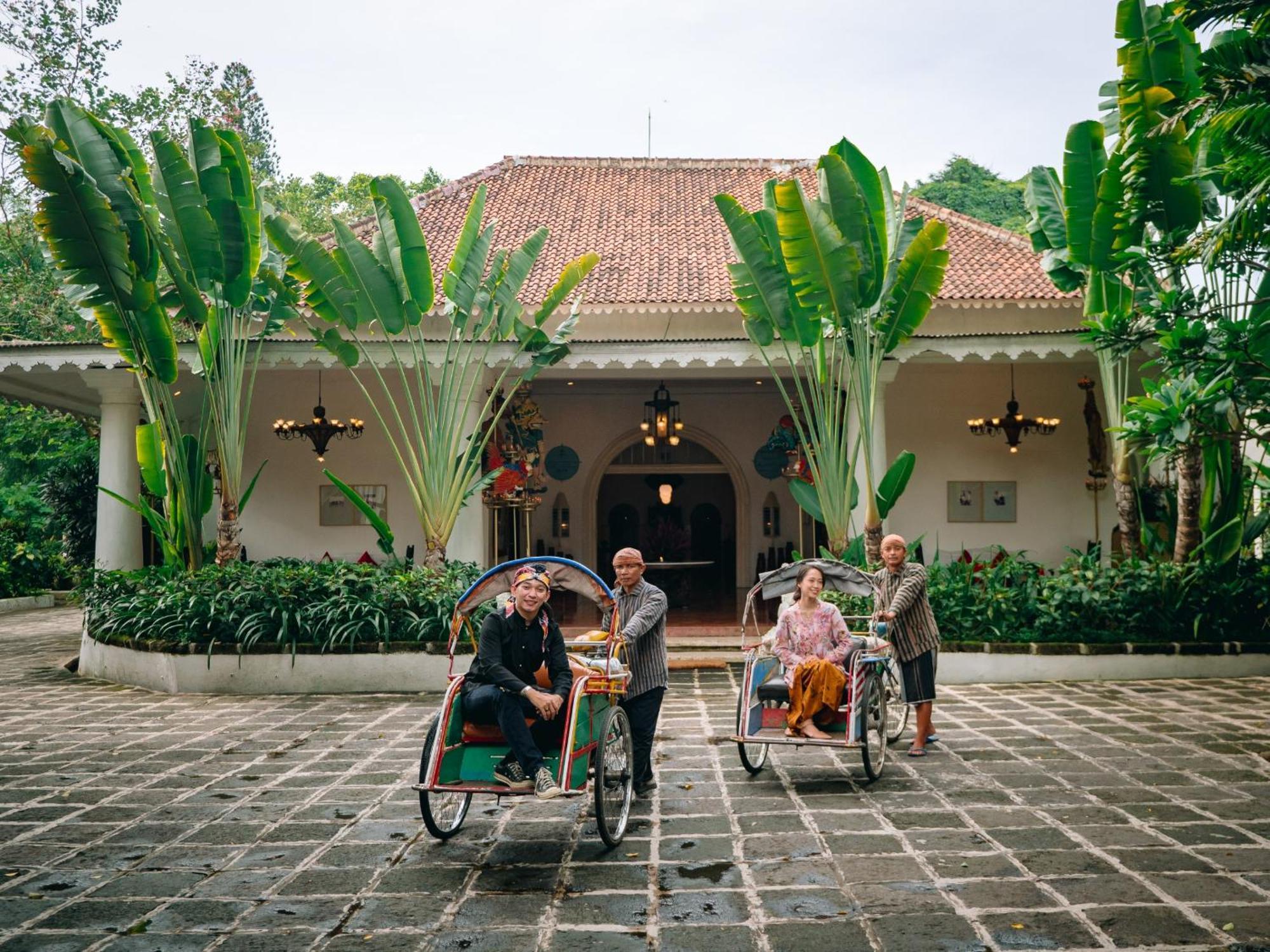 Hotel Tugu Blitar Екстериор снимка