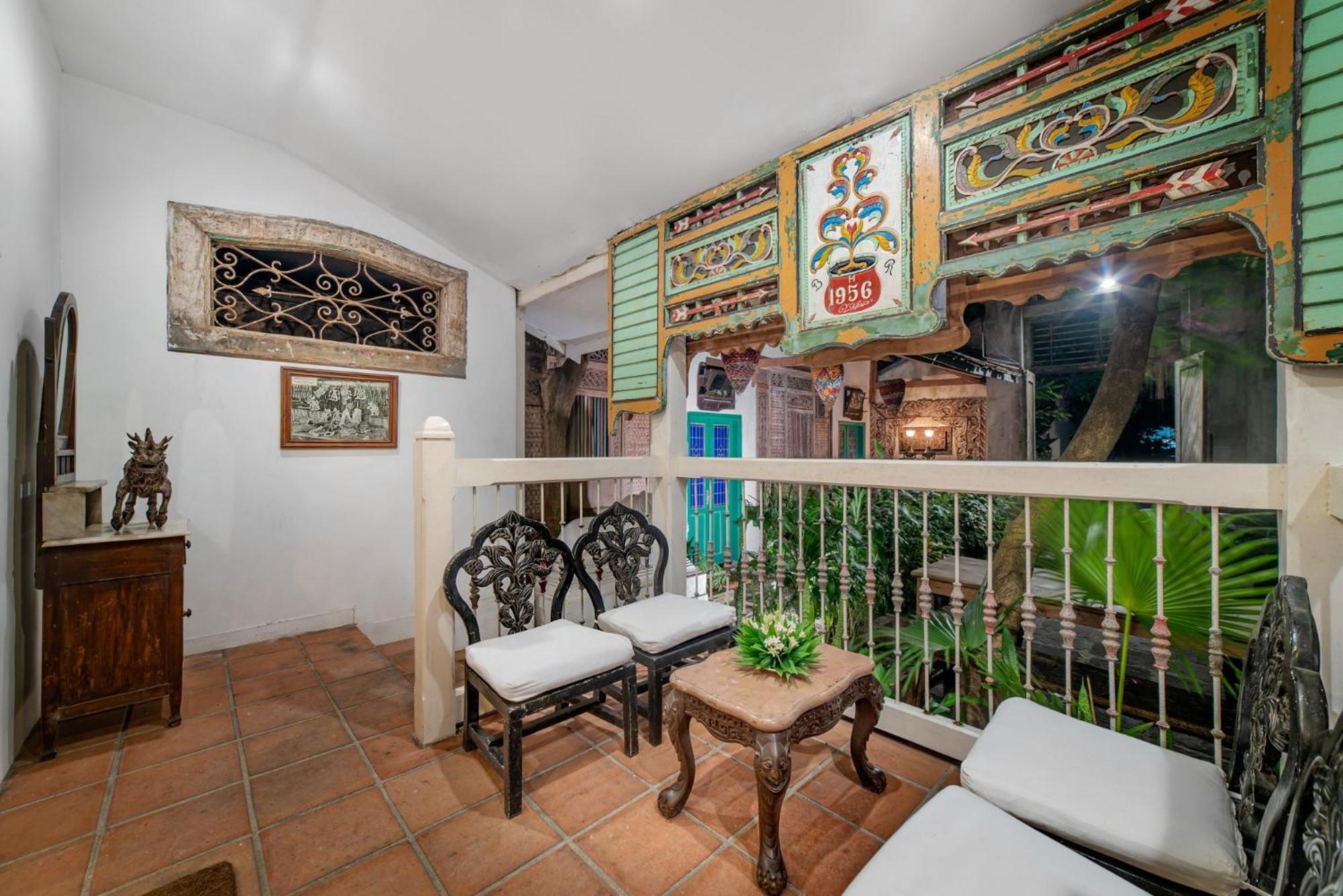 Hotel Tugu Blitar Екстериор снимка