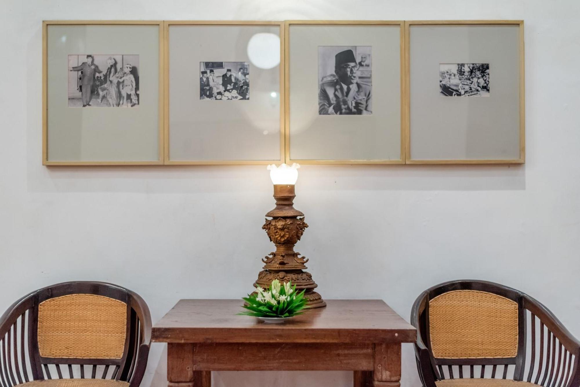 Hotel Tugu Blitar Екстериор снимка